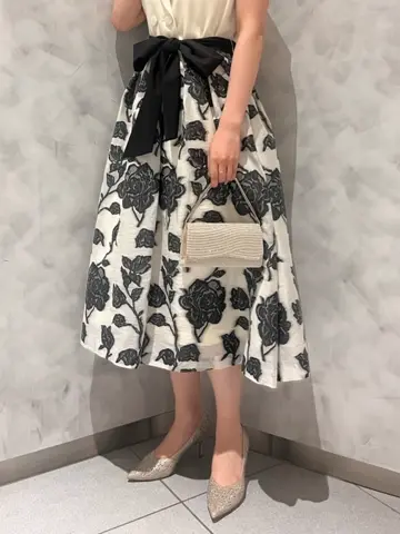 GRACE CONTINENTAL OZAWA コーディネート画像