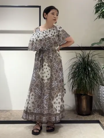 GRACE CONTINENTAL N.YURI コーディネート画像