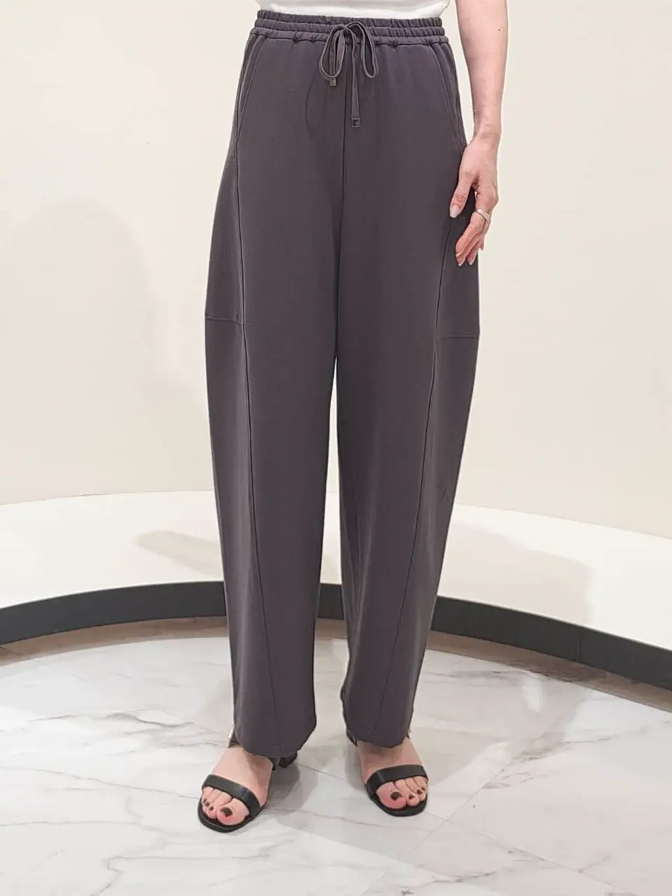 GRACE CONTINENTAL 今野　志保 コーディネート画像