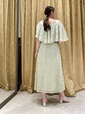 GRACE CONTINENTAL 泉　敦子 コーディネート画像