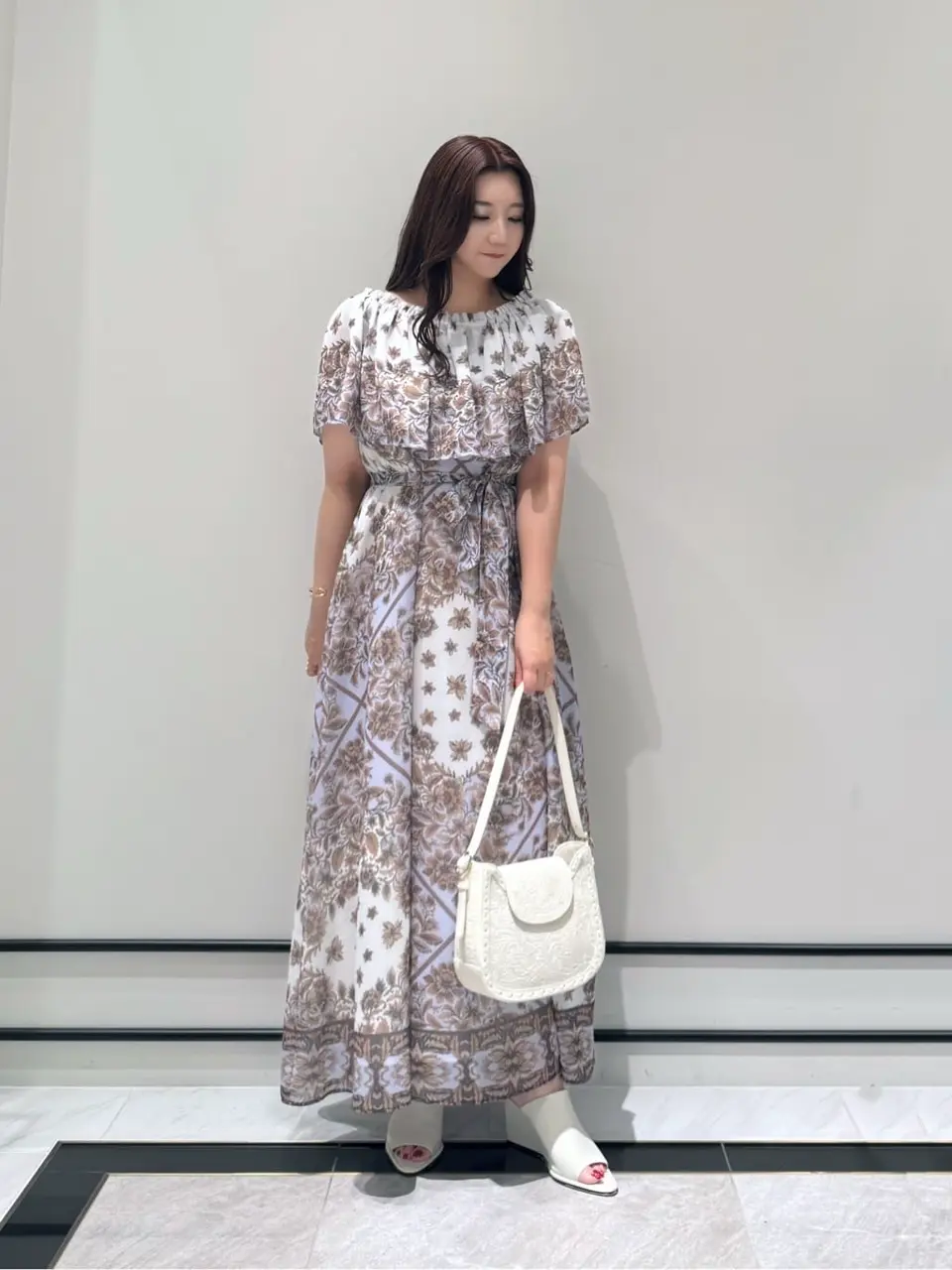 GRACE CONTINENTAL MOMOKO コーディネート画像