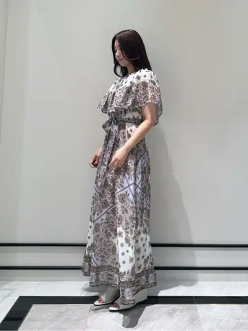 GRACE CONTINENTAL MOMOKO コーディネート画像