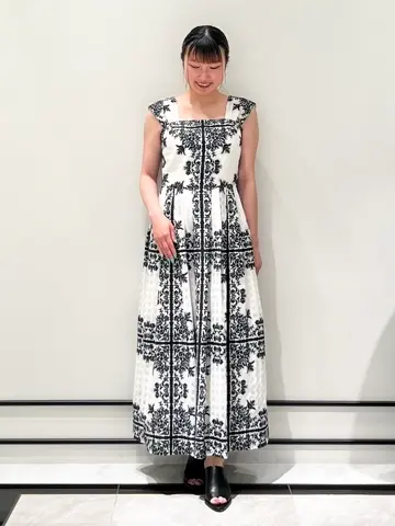 GRACE CONTINENTAL CHISAKO.S コーディネート画像