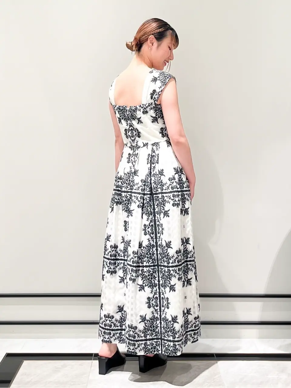 GRACE CONTINENTAL CHISAKO.S コーディネート画像