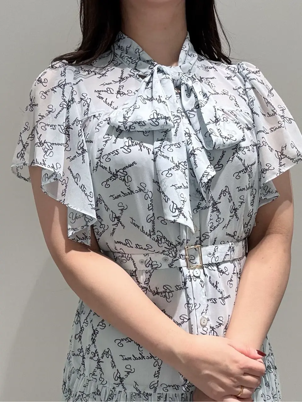 GRACE CONTINENTAL MOMOKO コーディネート画像