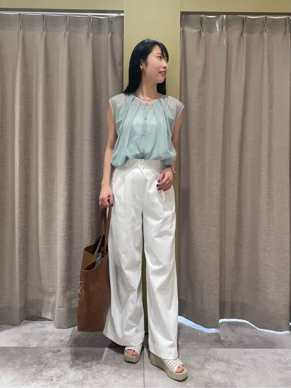 GRACE CONTINENTAL 端場　わかな コーディネート画像