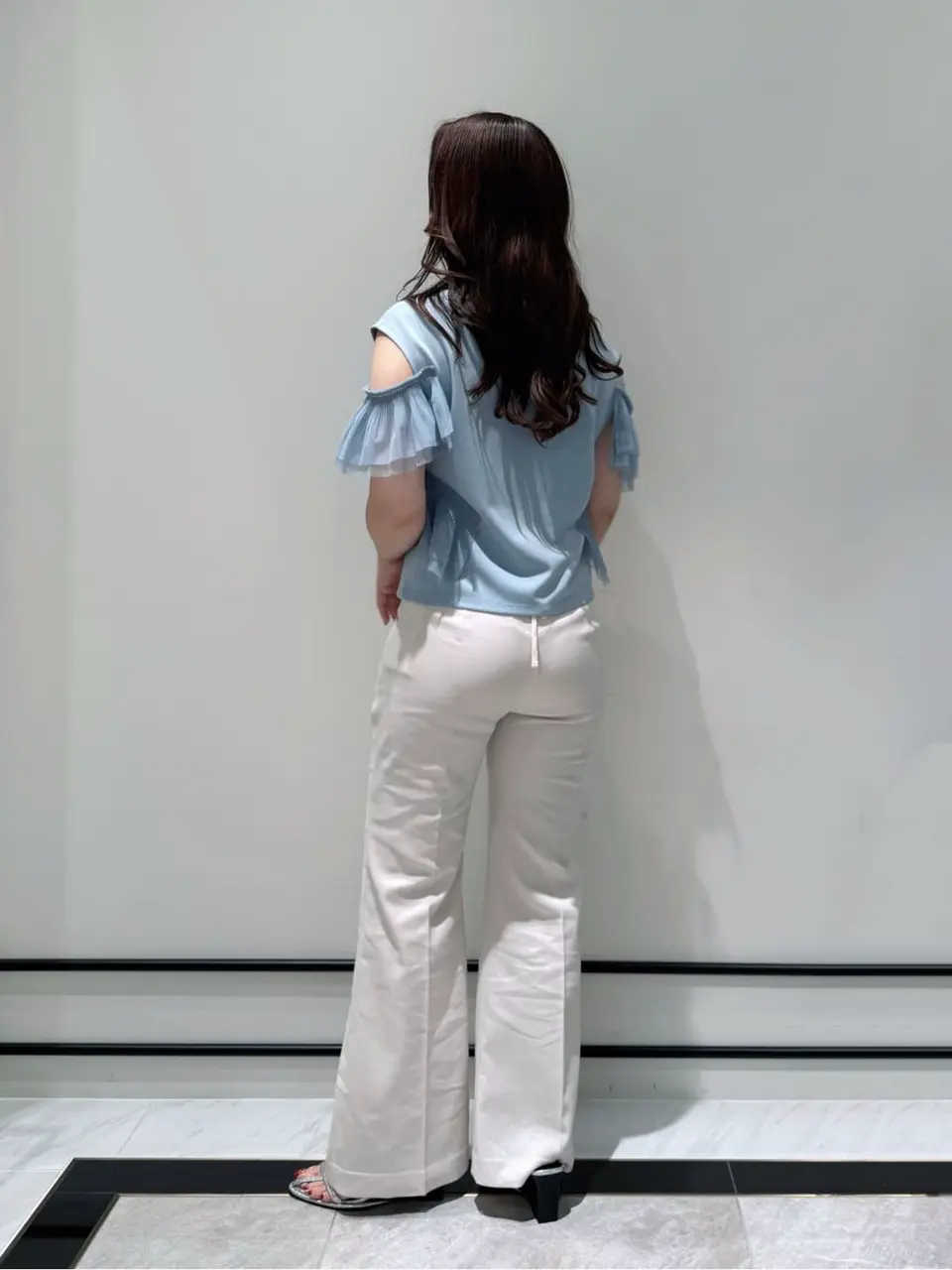 GRACE CONTINENTAL MOMOKO コーディネート画像