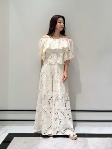 GRACE CONTINENTAL MOMOKO コーディネート画像