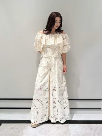 GRACE CONTINENTAL MOMOKO コーディネート画像