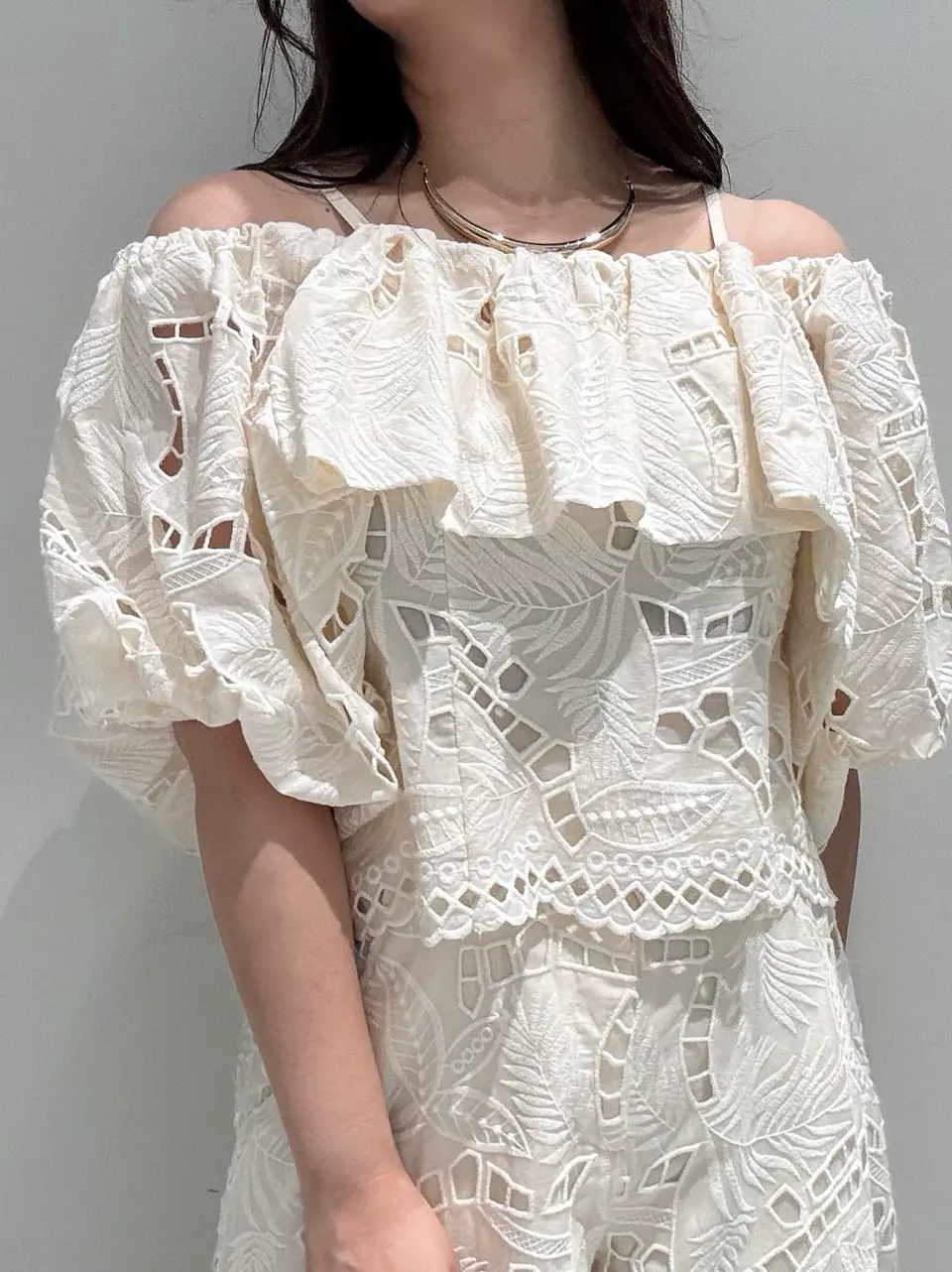 GRACE CONTINENTAL MOMOKO コーディネート画像