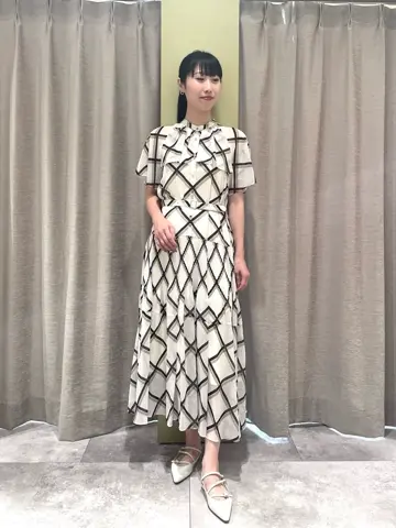 GRACE CONTINENTAL 端場　わかな コーディネート画像