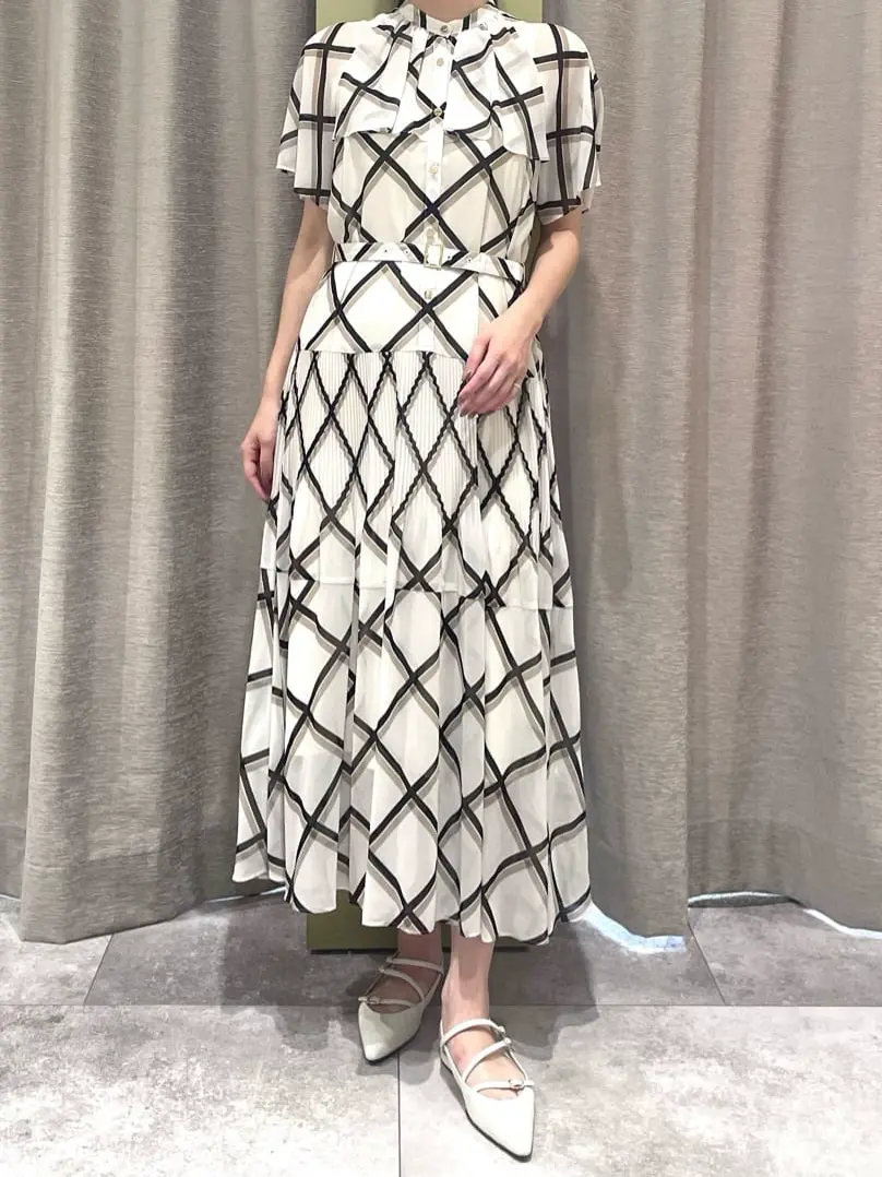 GRACE CONTINENTAL 端場　わかな コーディネート画像