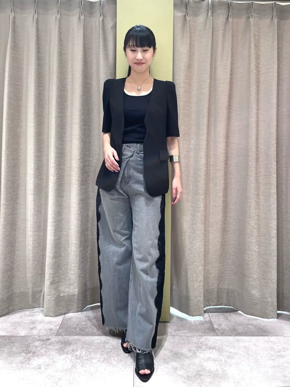 GRACE CONTINENTAL 端場　わかな コーディネート画像