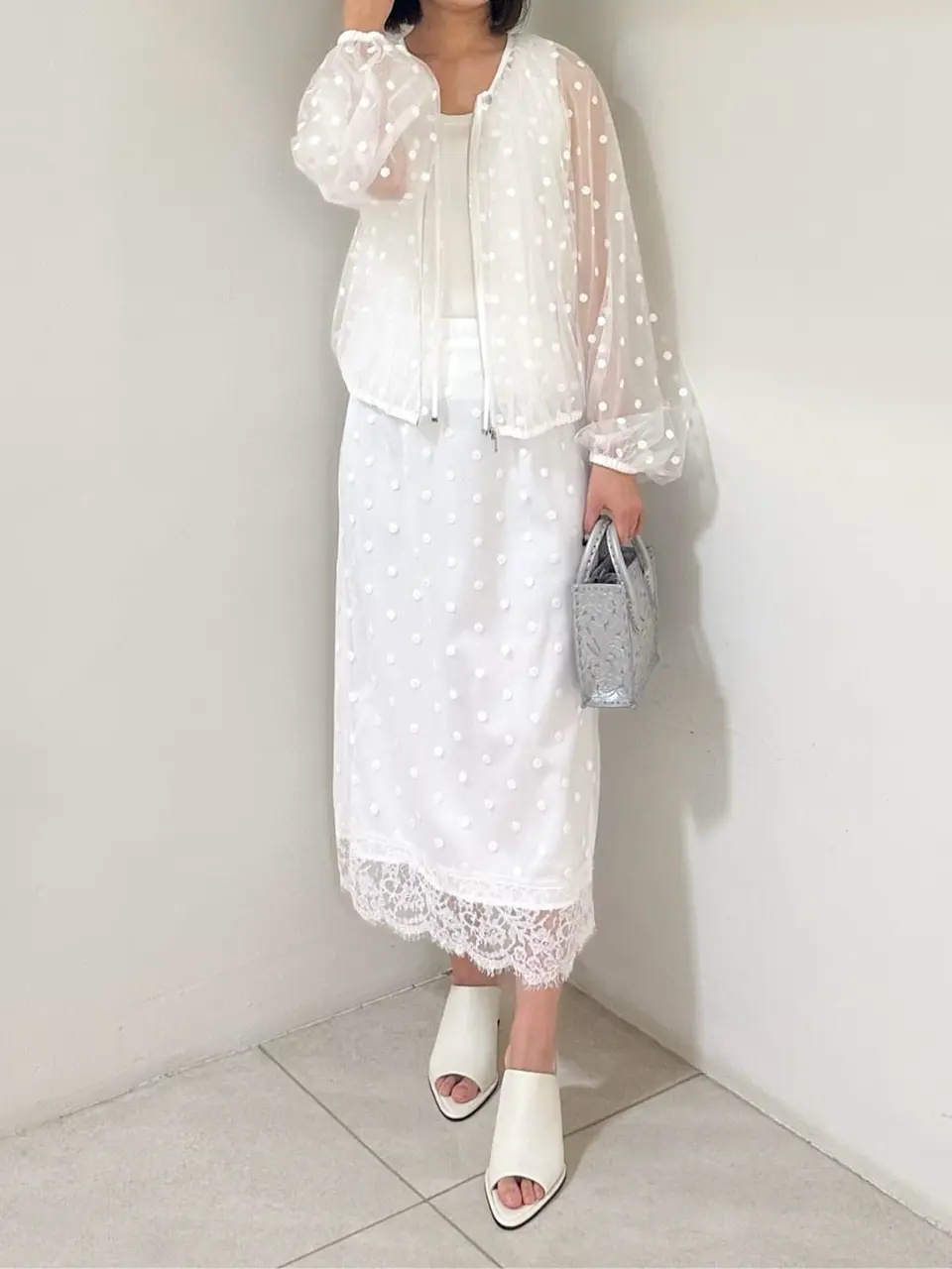 GRACE CONTINENTAL MORITA AI コーディネート画像