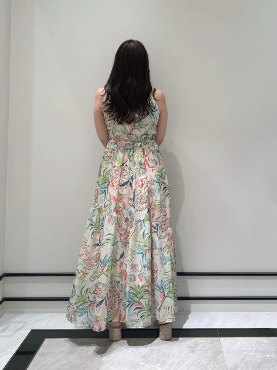 GRACE CONTINENTAL MOMOKO コーディネート画像