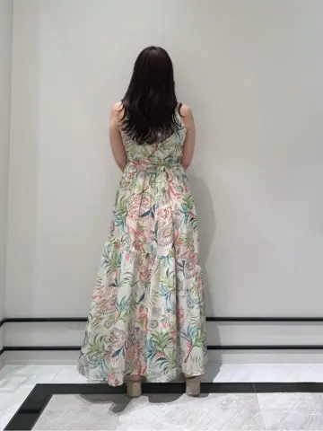 GRACE CONTINENTAL MOMOKO コーディネート画像