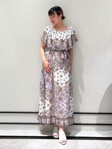 GRACE CONTINENTAL CHISAKO.S コーディネート画像