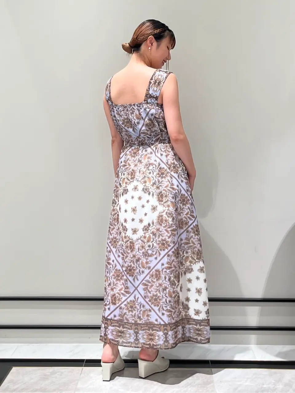 GRACE CONTINENTAL CHISAKO.S コーディネート画像