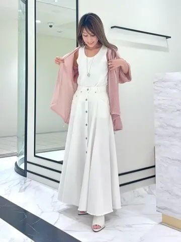 GRACE CONTINENTAL yukimi yonee コーディネート画像