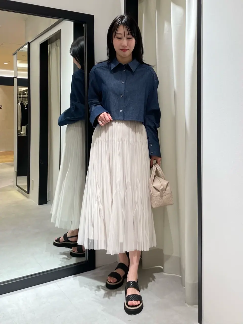 GRACE CONTINENTAL 端場　わかな コーディネート画像