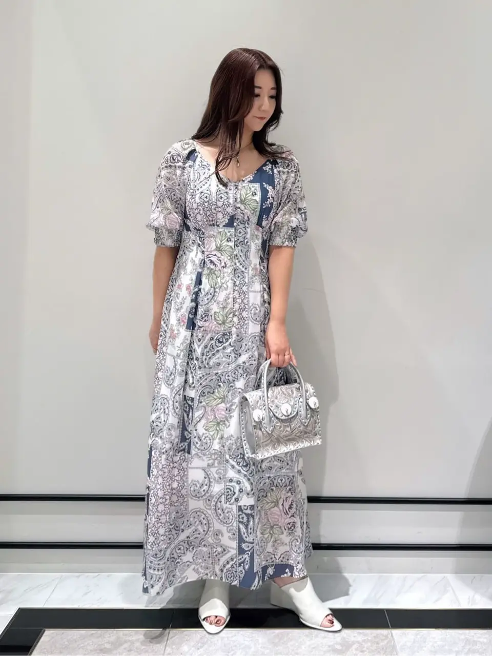 GRACE CONTINENTAL MOMOKO コーディネート画像