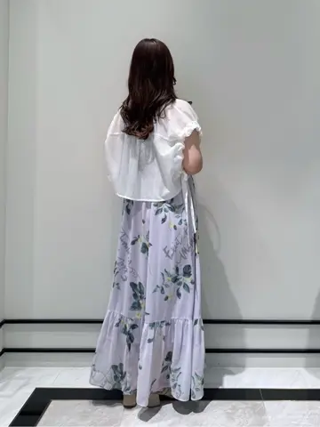 GRACE CONTINENTAL MOMOKO コーディネート画像