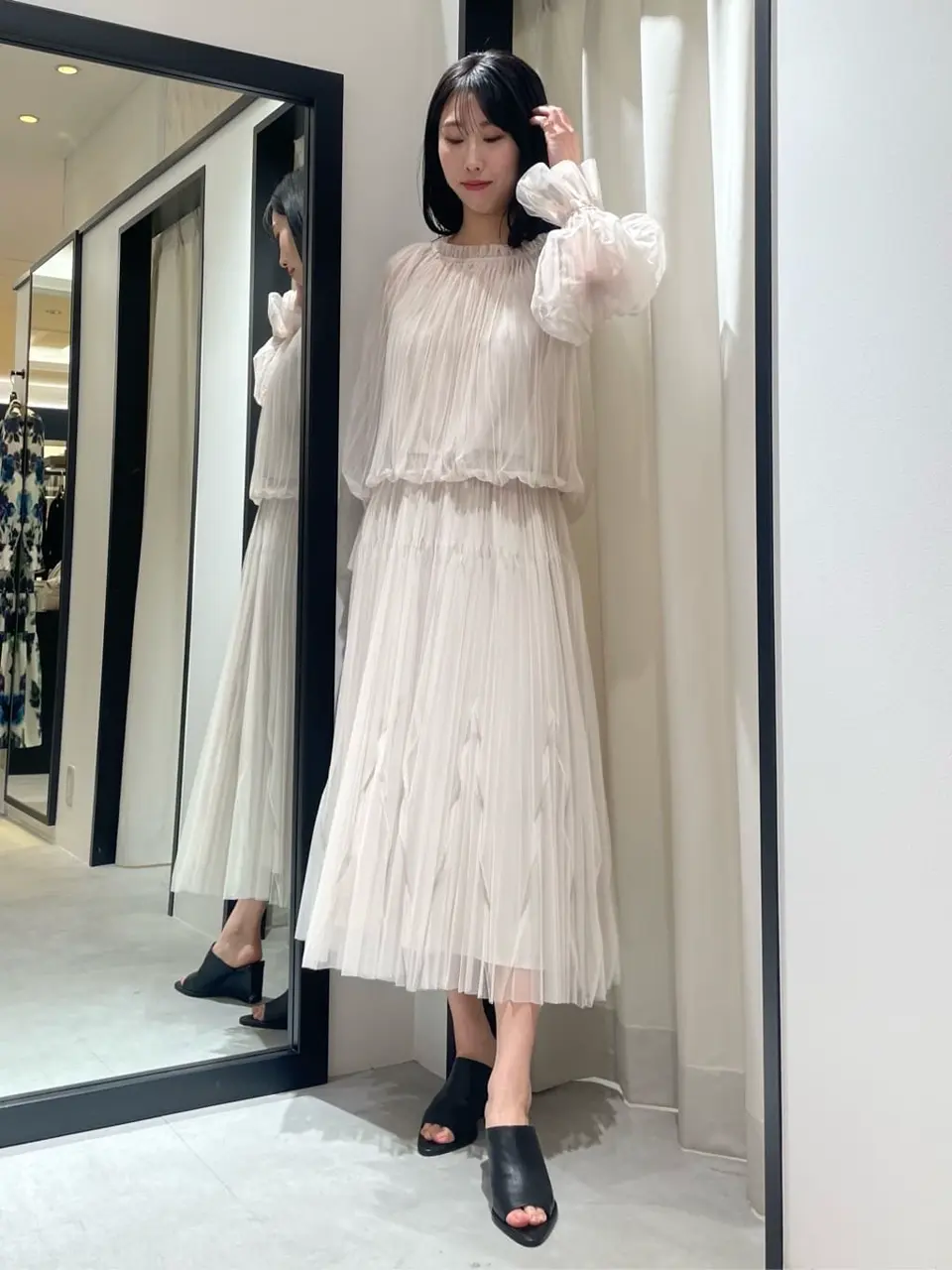 GRACE CONTINENTAL 端場　わかな コーディネート画像