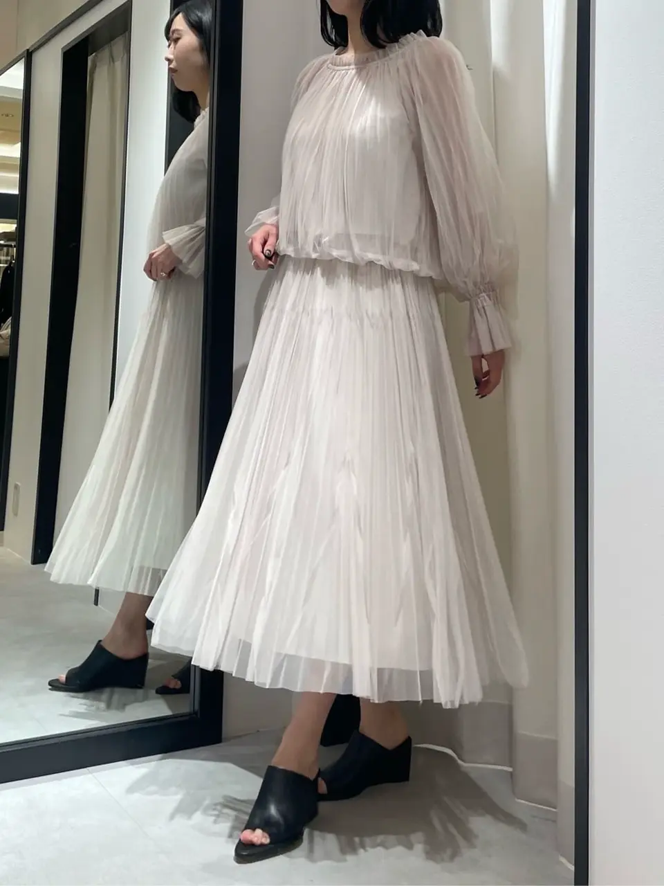 GRACE CONTINENTAL 端場　わかな コーディネート画像