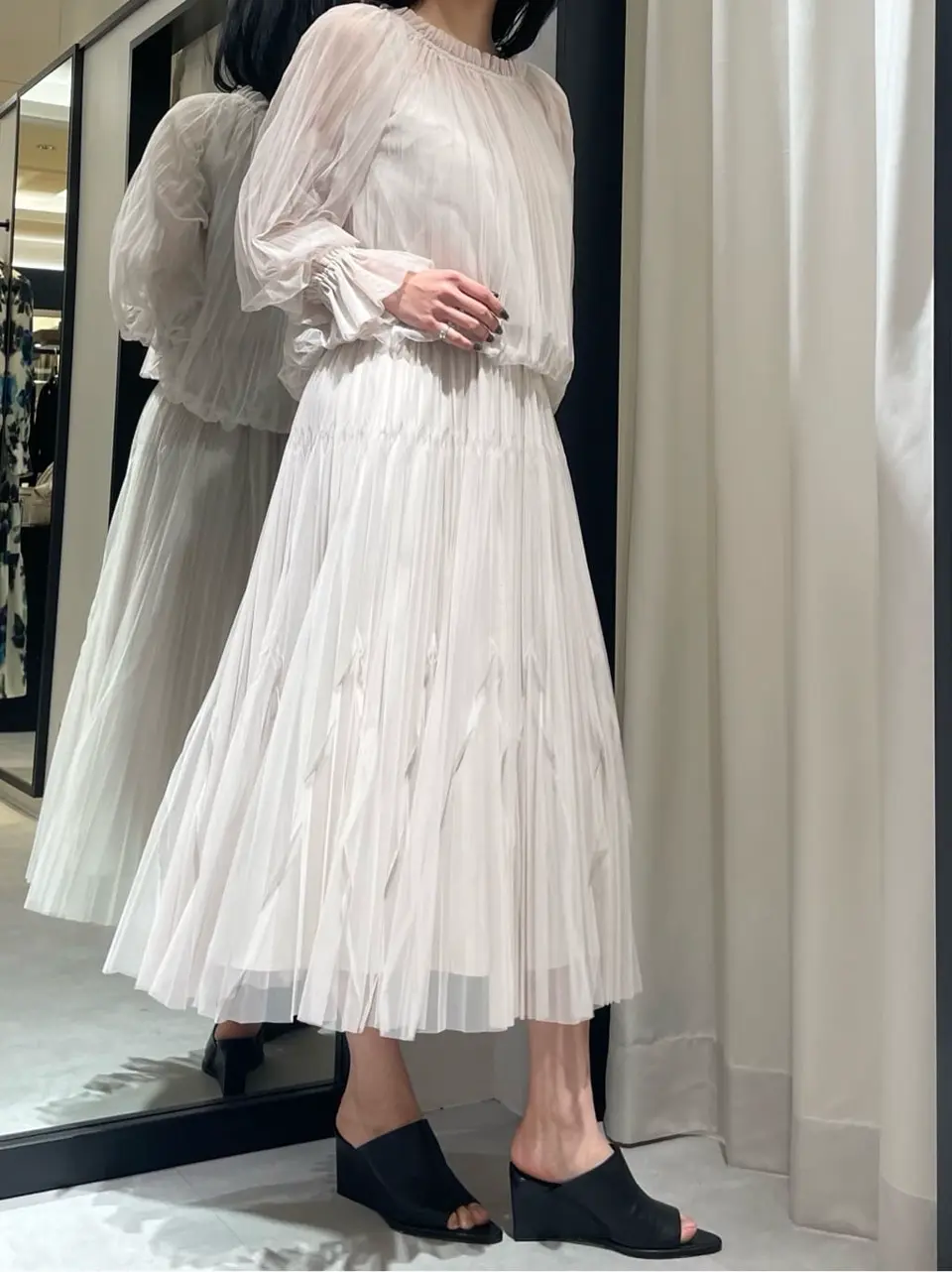 GRACE CONTINENTAL 端場　わかな コーディネート画像