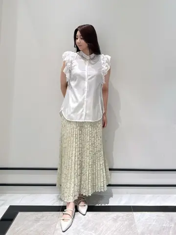 GRACE CONTINENTAL MOMOKO コーディネート画像