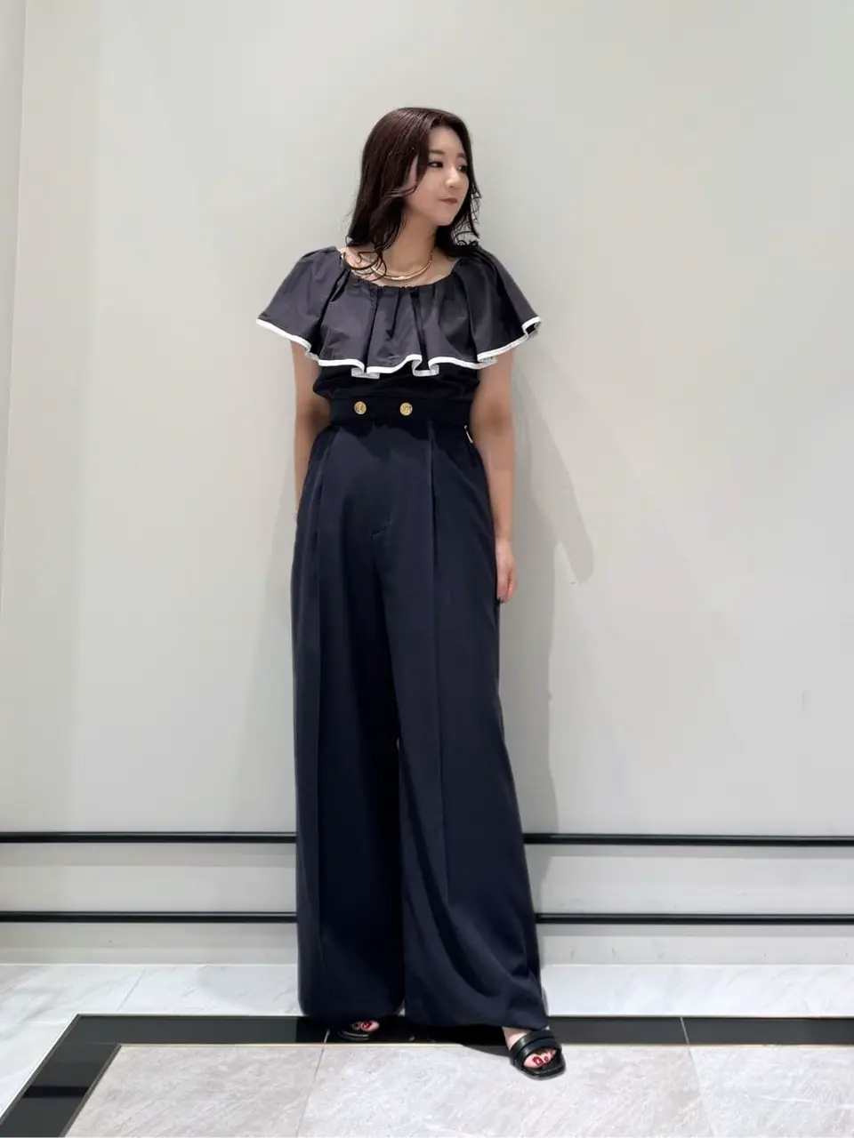 GRACE CONTINENTAL MOMOKO コーディネート画像