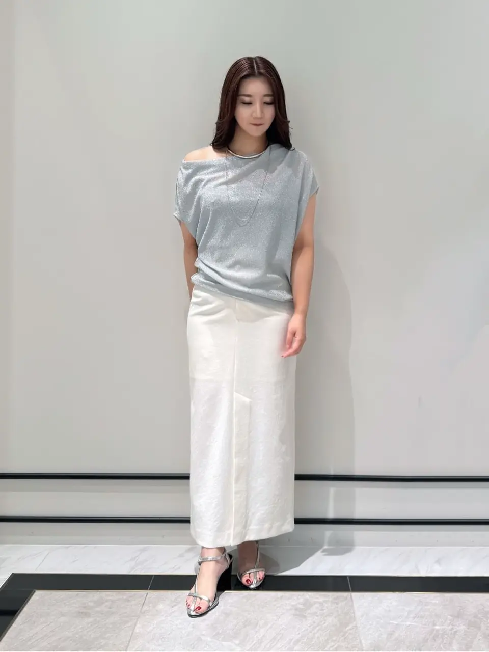 GRACE CONTINENTAL MOMOKO コーディネート画像