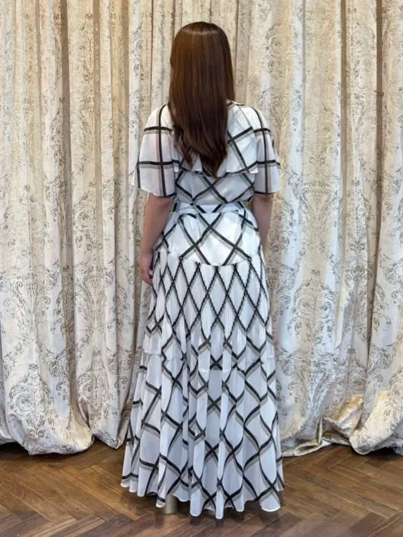 GRACE CONTINENTAL HIGASHIGAWA.R コーディネート画像