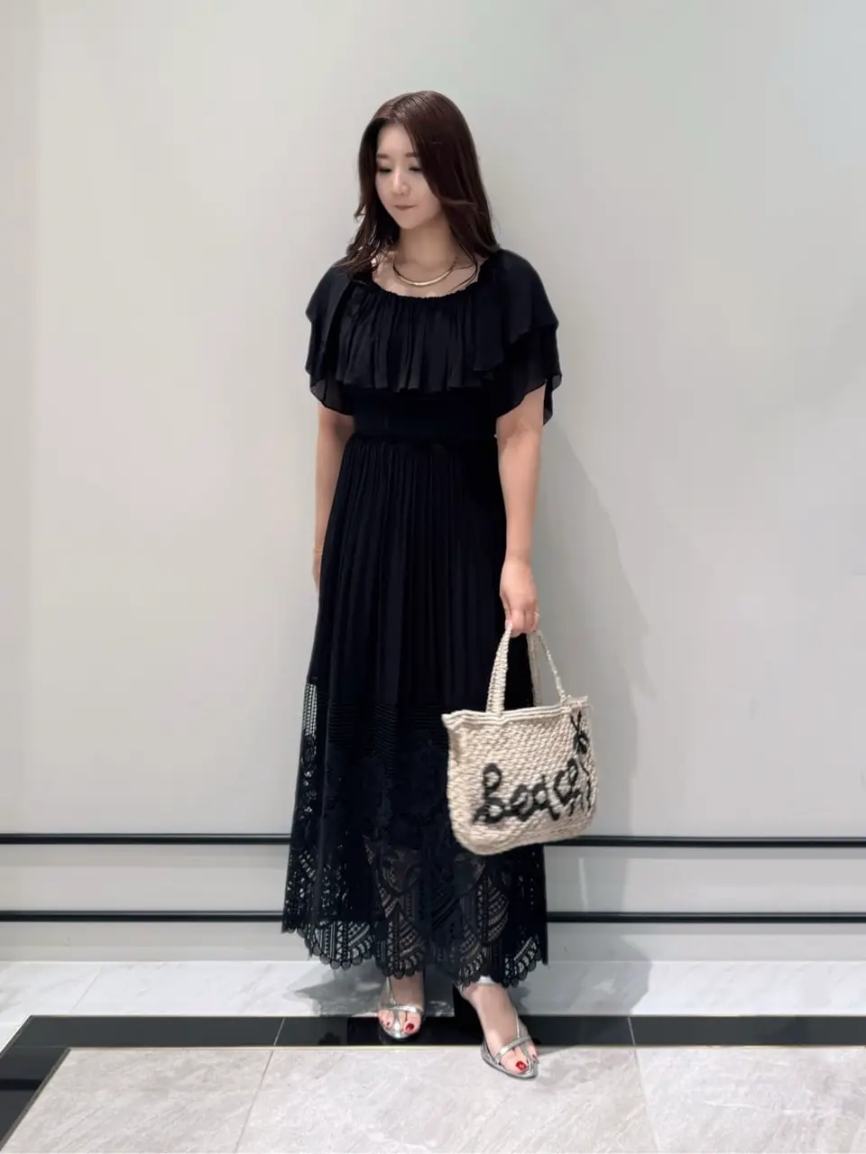 GRACE CONTINENTAL MOMOKO コーディネート画像