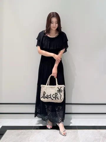 GRACE CONTINENTAL MOMOKO コーディネート画像