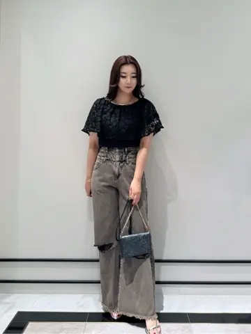 GRACE CONTINENTAL MOMOKO コーディネート画像