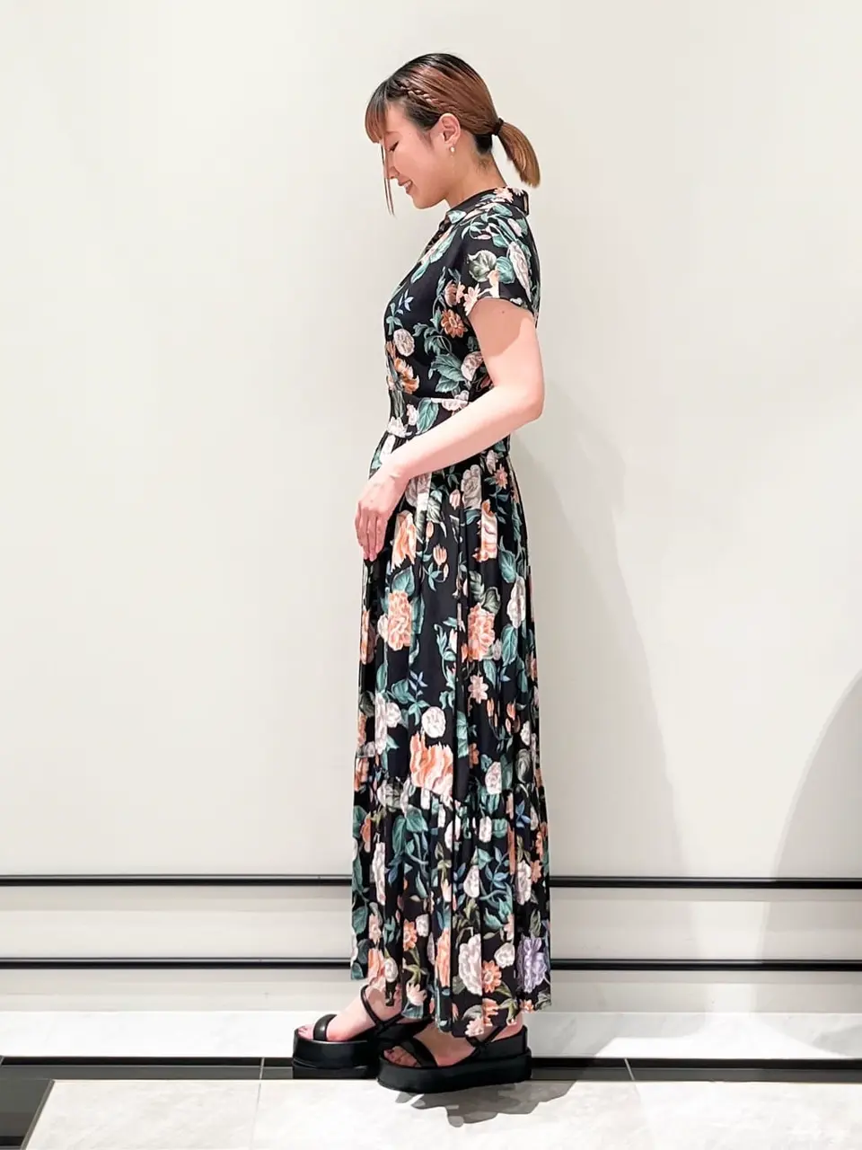 GRACE CONTINENTAL CHISAKO.S コーディネート画像