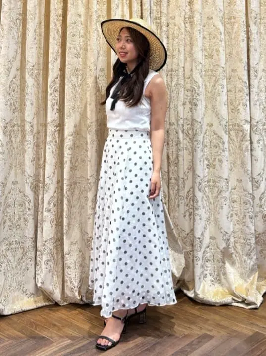 GRACE CONTINENTAL HIGASHIGAWA.R コーディネート画像