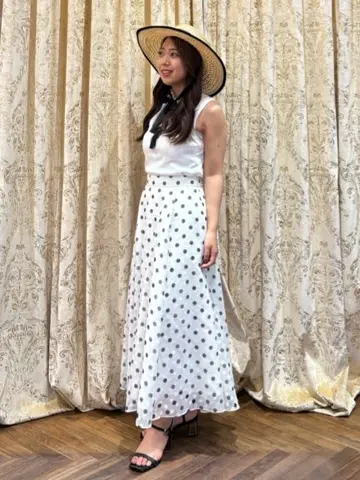 GRACE CONTINENTAL HIGASHIGAWA.R コーディネート画像