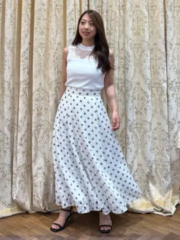 GRACE CONTINENTAL HIGASHIGAWA.R コーディネート画像