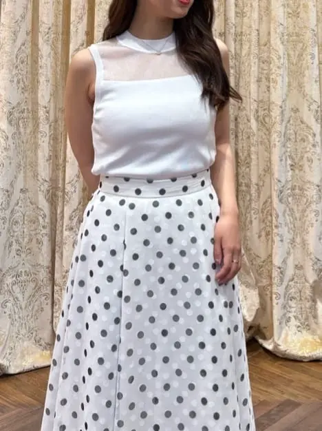 GRACE CONTINENTAL HIGASHIGAWA.R コーディネート画像