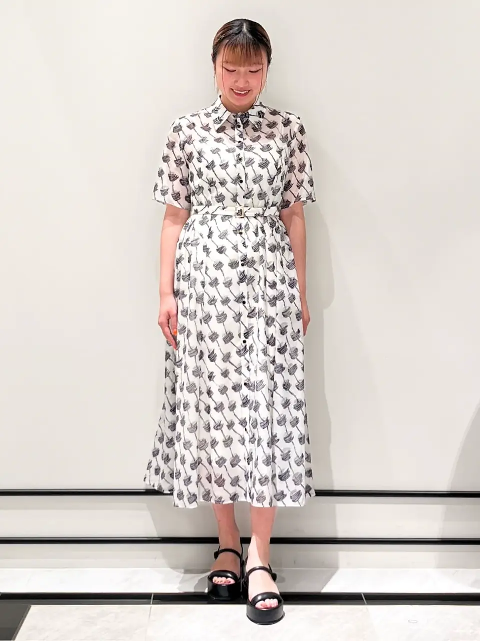 GRACE CONTINENTAL CHISAKO.S コーディネート画像