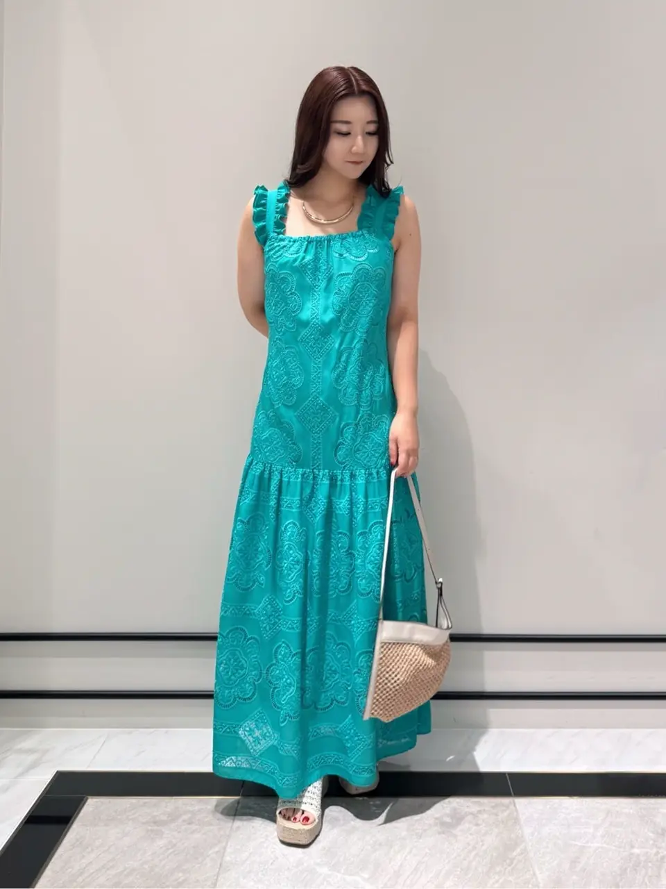 GRACE CONTINENTAL MOMOKO コーディネート画像