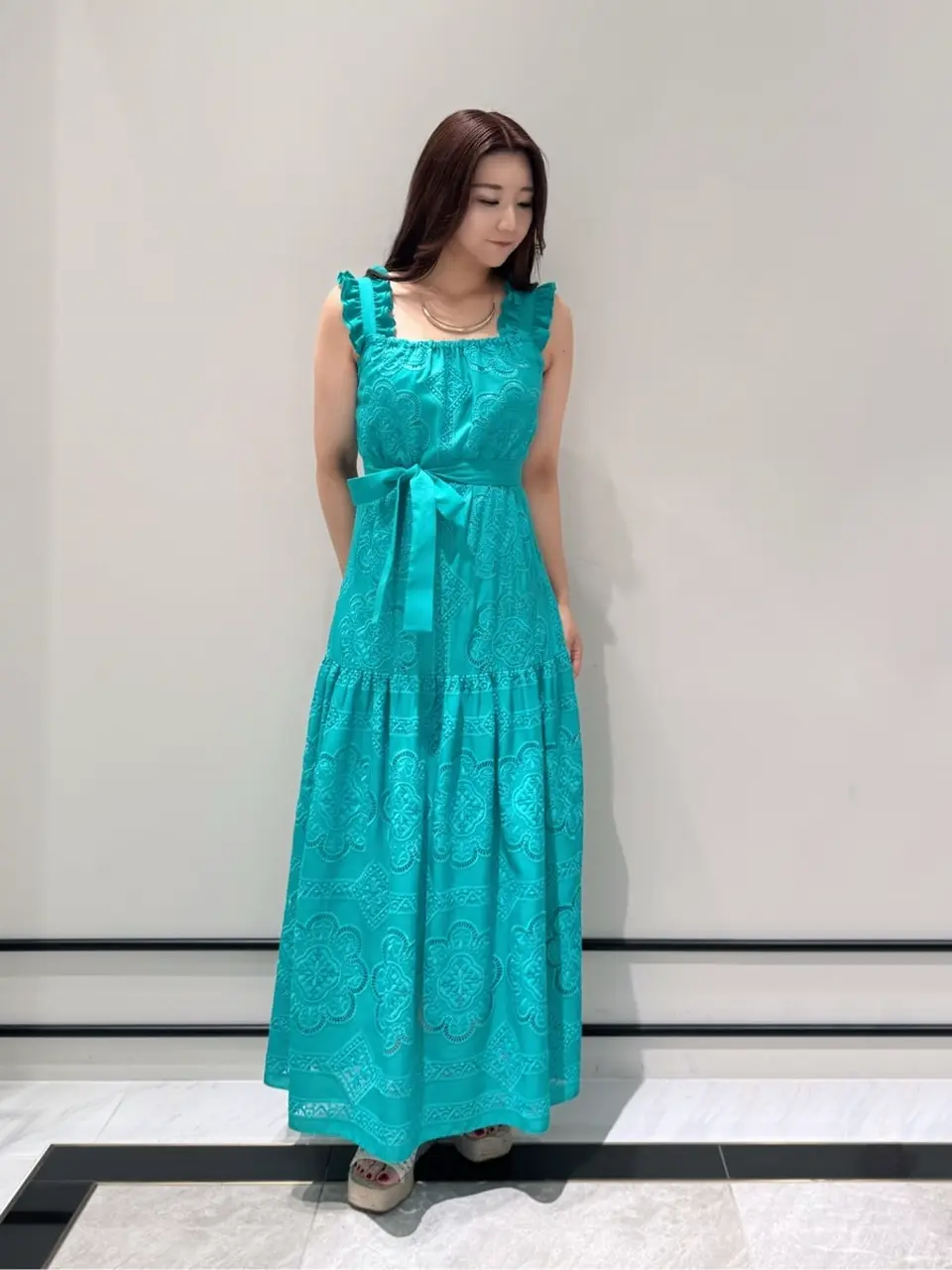 GRACE CONTINENTAL MOMOKO コーディネート画像