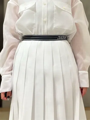 GRACE CONTINENTAL 清水　杏梨 コーディネート画像