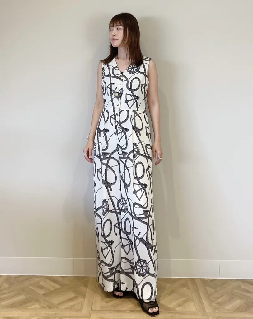 GRACE CONTINENTAL 古川温子 コーディネート画像