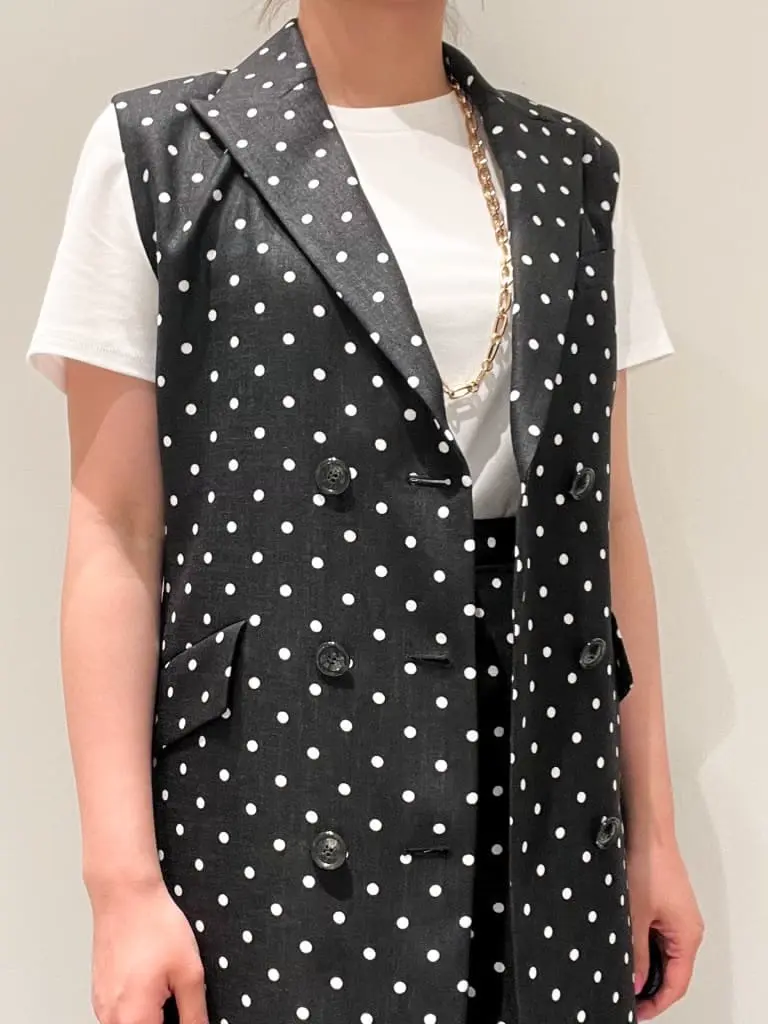 GRACE CONTINENTAL CHISAKO.S コーディネート画像