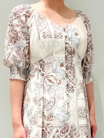 GRACE CONTINENTAL CHISAKO.S コーディネート画像