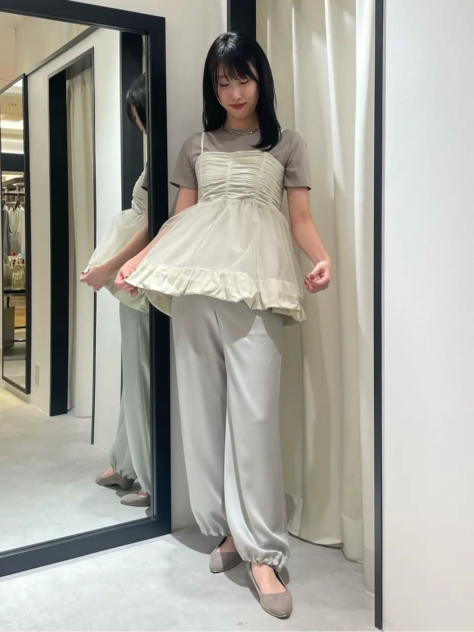 GRACE CONTINENTAL 端場　わかな コーディネート画像