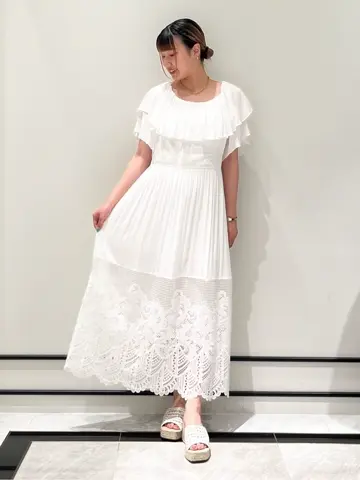 GRACE CONTINENTAL CHISAKO.S コーディネート画像